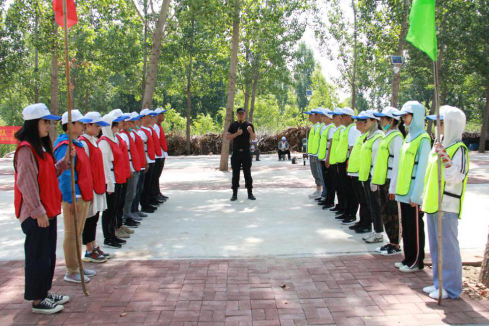 山東華麟建筑裝飾有限公司開展團(tuán)建活動(dòng)(圖2)